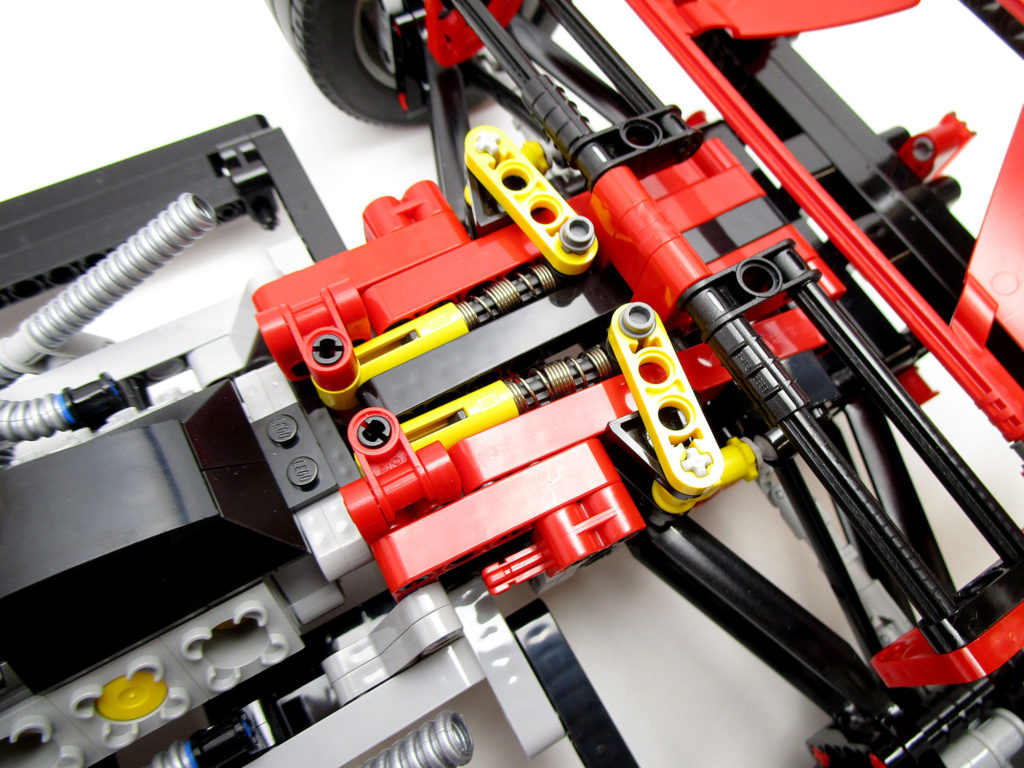 LEGO 8674 レーサー 1/8 フェラーリF1 後部サスペンション