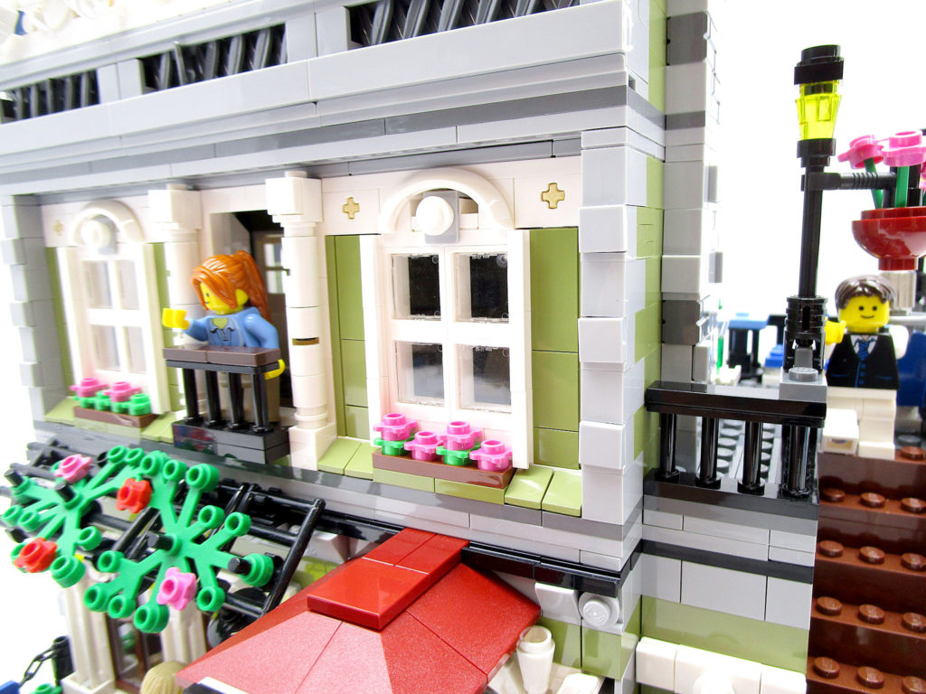 LEGO クリエイター 10243 パリのレストラン 二階正面