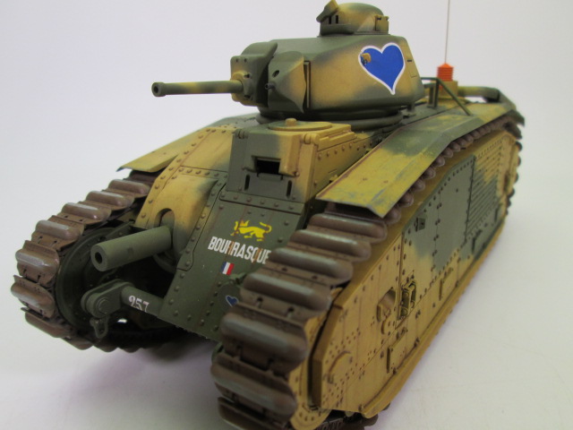 フランス戦車 b1bisプラモデル完成品を買取させて頂きました！